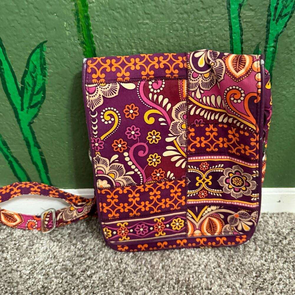 Colorful Vera Bradley pink multi color purse over the shoulder bag summer